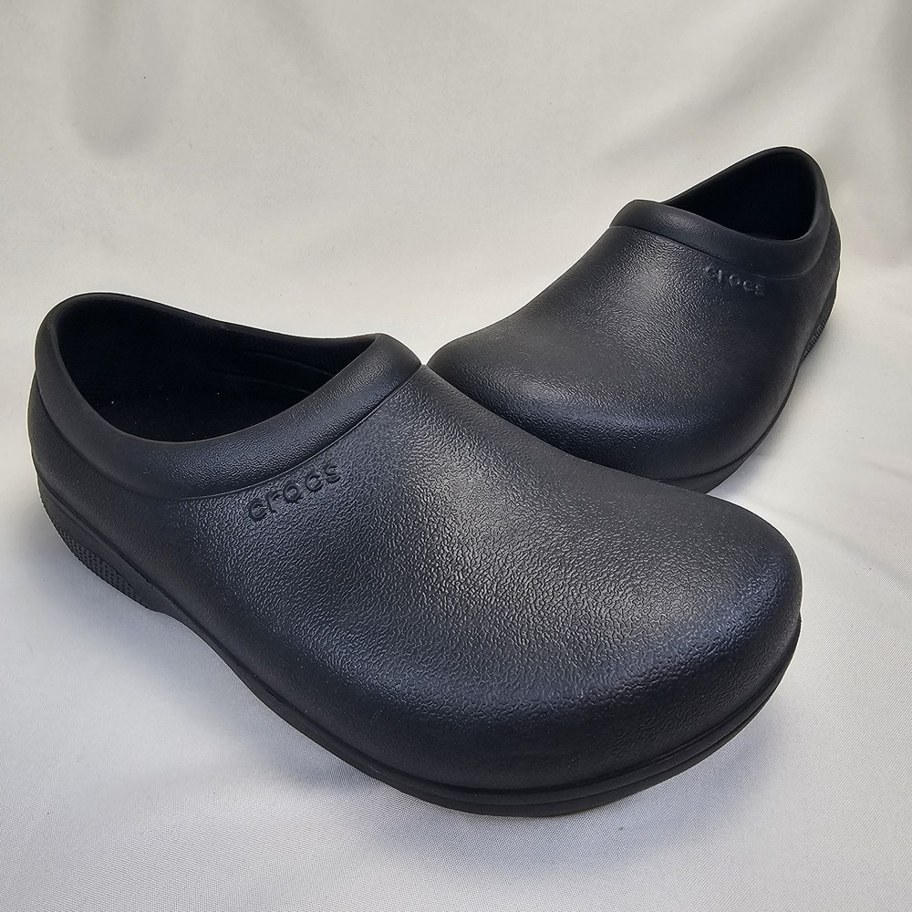 Crocs On The Clock Work Clogs Womens Size 7 Mens 5 Black Slip Resistant Shoes
